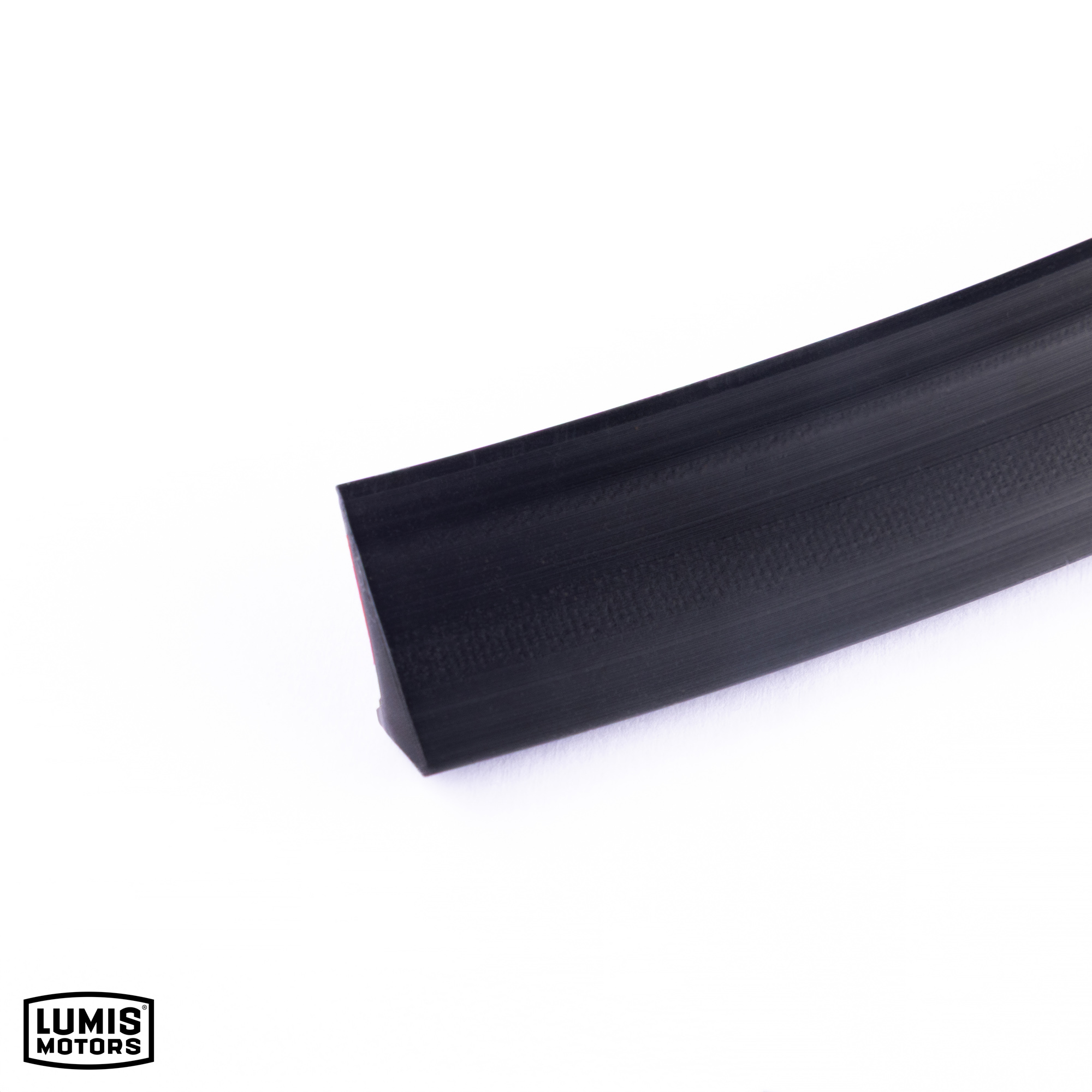 W T6 windscreen top rust prevention seal close up