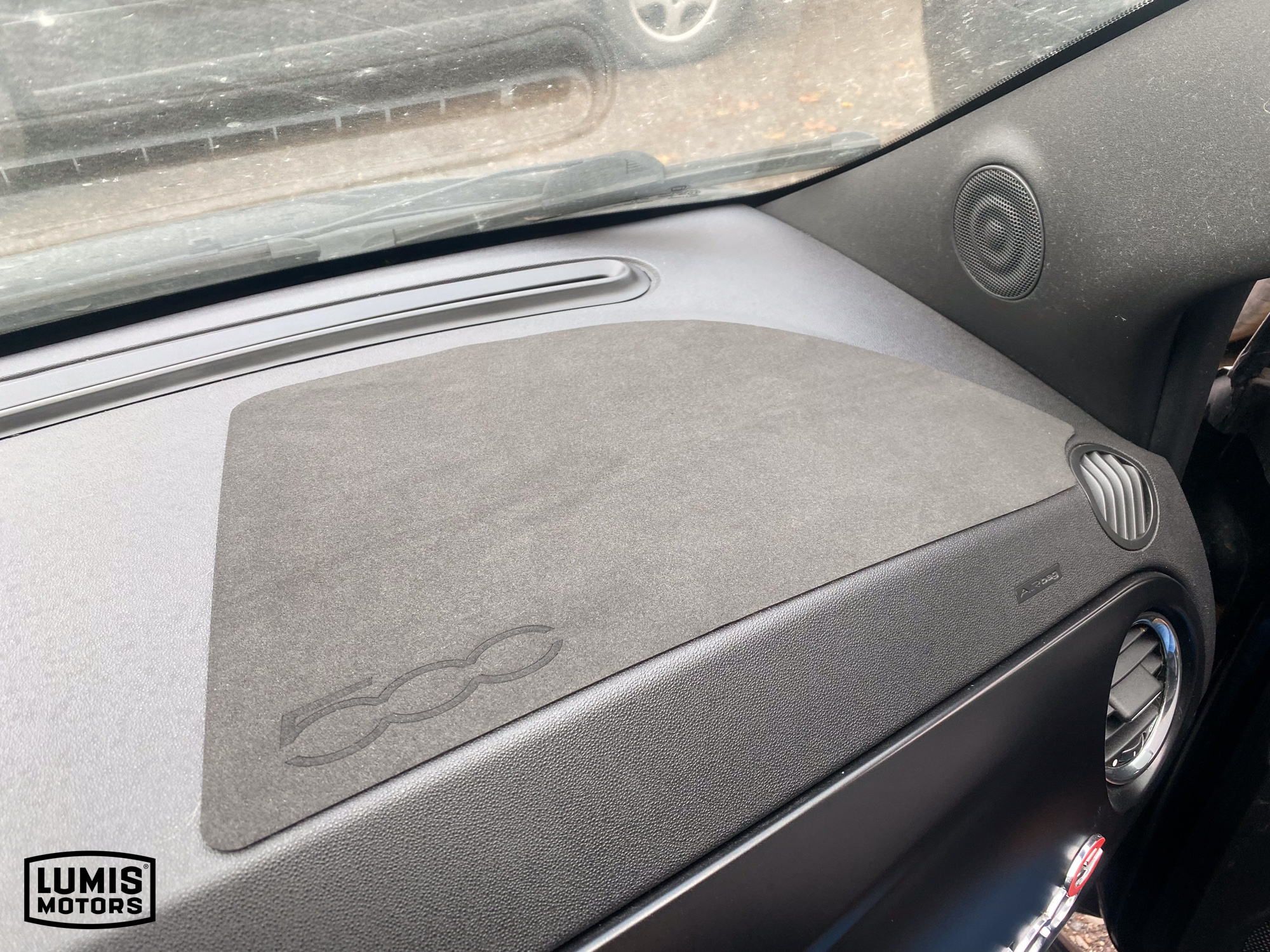 Fiat 500 interior dashboard airbag section cosmetic cover
