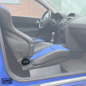 Custom RS logo seat adjustment knob Renault interior